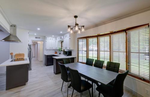 Raisin Casa | Updated Spacious Home