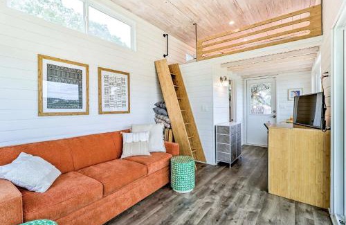 Lakehurst Casa | Updated Texas Tiny Home Rental on Lake Travis