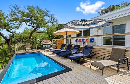 Lakehurst Casa | Updated Texas Tiny Home Rental on Lake Travis