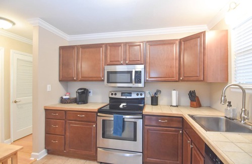 Columbia Casa | Updated Townhome near Downtown Columbia, I-26, Lexington Medical Center