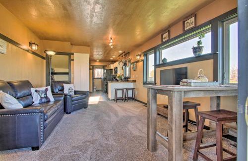 Bynum Casa | Updated Townhouse with Pergola, Walk to Downtown!