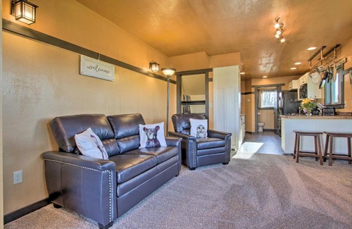 Bynum Casa | Updated Townhouse with Pergola, Walk to Downtown!