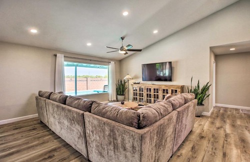 South Harrison Casa | Updated Tucson Home with Pool, Grill, Mtn Views