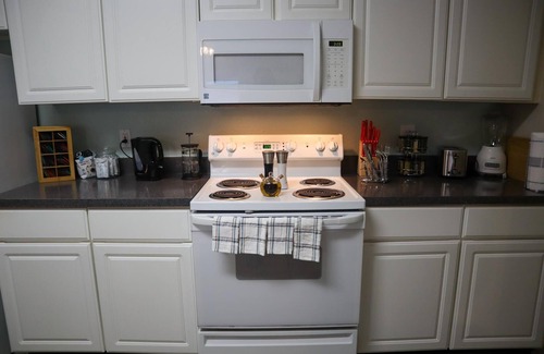Southside Apartamento | Upgraded apt With Everything you Need