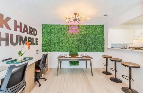 Grand Prairie Casa | Upon arrival you will be met with a calming sensation. 2 bedroom/2 bathroom.