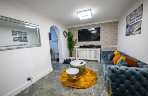Heath Casa | UPPAMOST LUXURY HOME LONDOn