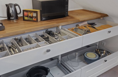 Neustadt-Gimmeldingen Apartamento | Upper Room:exklusives Apartment Gimmeldingenausblick auf Mandelblüten&weinberg