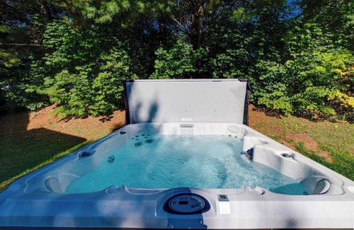 Saint Ferreol les Neiges Casa | Upper Twin House 1817 - Cottage with a spa, 2 minutes from the Mont-Sainte-Anne