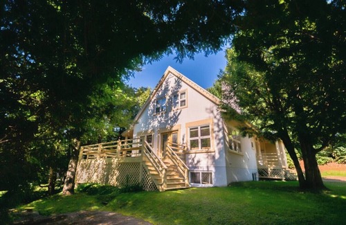 Saint Ferreol les Neiges Casa | Upper Twin House 1817 - Cottage with a spa, 2 minutes from the Mont-Sainte-Anne
