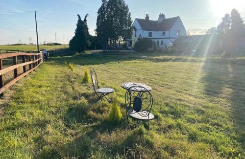 Newent Casa | Upper House Stunning Country Home