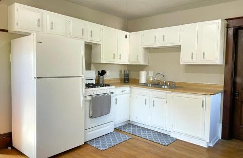 Longfellow Apartamento | Upper Level Historic Duplex