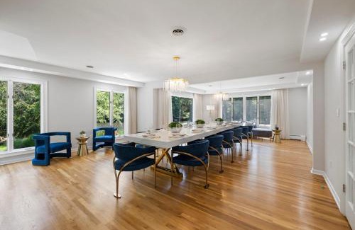 Airmont Apartamento | Upper Saddle River Resort w Pool, Hot Tub & Lake