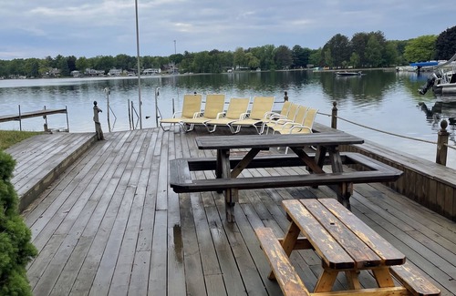 Mears Casa | Upper Silver Lake, Beautiful 5 Bedroom Lake Front Log Cabin Style Home