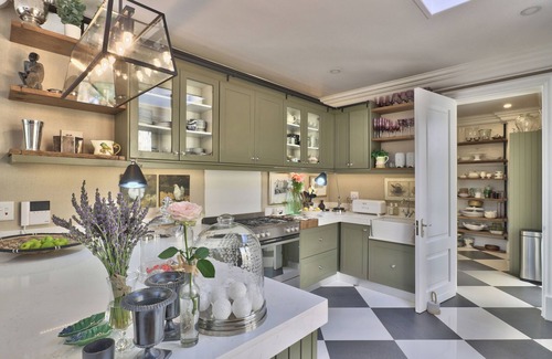 Newlands Casa | Upper Whelan - A charming enclave in Newlands