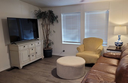 Cienega Springs Casa | Upriver home 15min to Parker