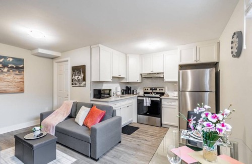 Central Hamilton Apartamento | Upscale 1BR - Boutique Apartment - PRIME Location!