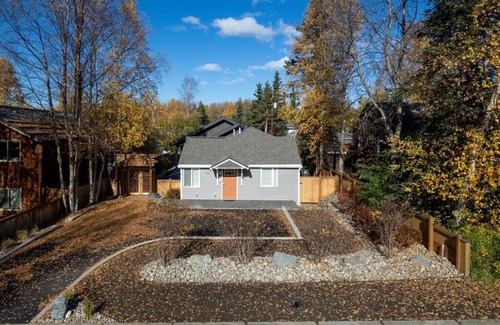 North Star Casa | Upscale 1BR Downtown Cottage