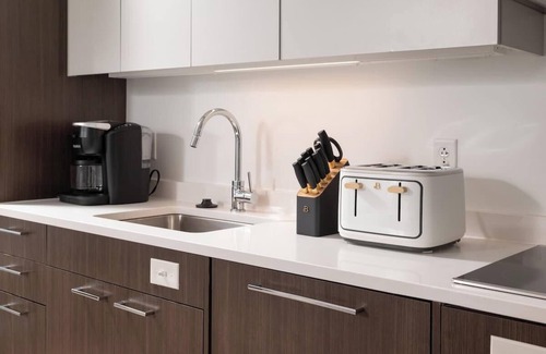 Central Square Apartamento | Upscale 1BR near MIT Harvard with Parking!