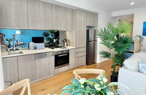 Bondi Junction Apartamento | Upscale 1BR next Bondi Westfield & Trains with secure parking