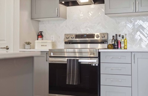 Ottawa Division Casa | Upscale 2BED | Central Barrhaven