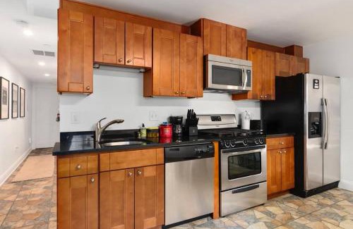 Bloomingdale Apartamento | Upscale 2BR Apartment with Patio