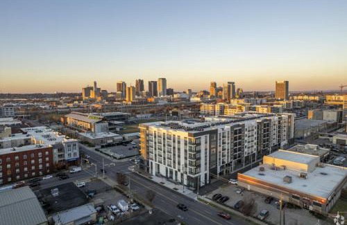 Five Points South Apartamento | Upscale 2BR Near Regions Field n Park