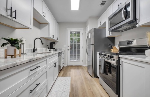Griffin Heights Casa | Upscale 4BR/3BA Townhome - Walk to FSU Stadium
