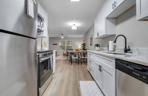 Griffin Heights Casa | Upscale 4BR/3BA Townhome - Walk to FSU Stadium