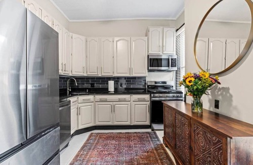 Shaw Apartamento | Luxury 5BR Townhouse | Heart of DC | Private Patio