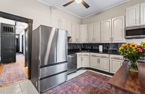 Shaw Apartamento | Luxury 5BR Townhouse | Heart of DC | Private Patio
