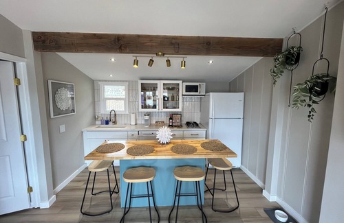 San Luis Obispo County Cabaña | Upscale Beach Cottage - rock view - paddleboards