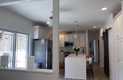 Saratoga Springs Casa | Upscale comfort with easy access to the famous Saratoga Race Course
