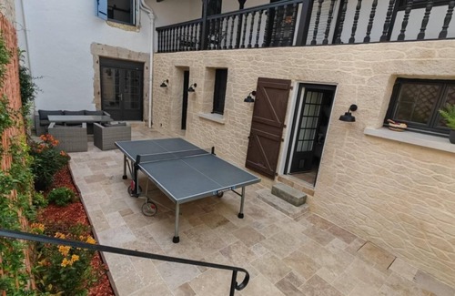 Saint Sever Casa | Upscale family villa
