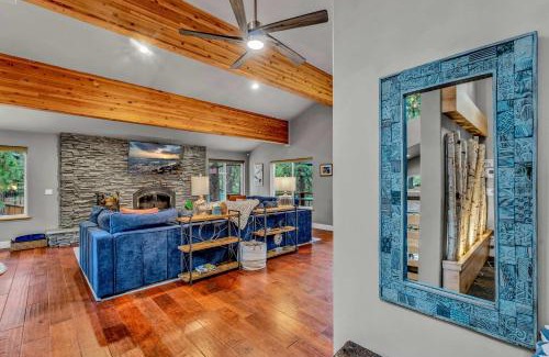 Incline Village Casa | Upscale Incline Village Home with Hot Tub & Sauna