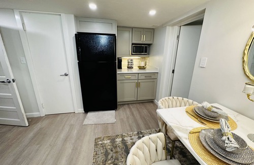 South Weymouth Casa | Upscale luxury, 20 min to Historic Bostons N.End 30 min to Cape Cod.