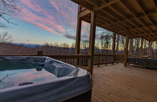 Morganton Casa | Upscale Masterpiece - Mountain Views with Hot Tub
