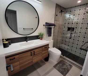 Palm Desert Casa | Upscale mid century on the green w Private Hot Tub