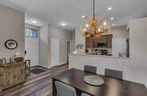 Plumas Eureka Estates Casa | Upscale mountain boutique home! - 26 Alder Court