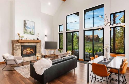 Driggs Casa | Upscale Ski Chalet - Wildlife AC Hot Tub