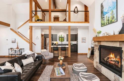 Driggs Casa | Upscale Ski Chalet - Wildlife AC Hot Tub