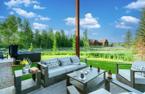 Driggs Casa | Upscale Ski Chalet - Wildlife AC Hot Tub