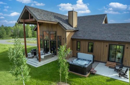 Driggs Casa | Upscale Ski Chalet - Wildlife AC Hot Tub