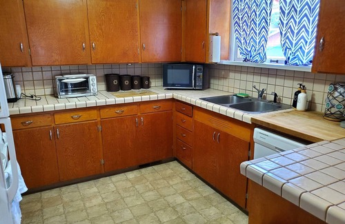 Jacksonville Casa | Upstairs 4 Bedroom Applegate Valley