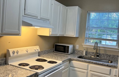 Valdosta Apartamento | Upstairs Duplex Near VHS Stadium