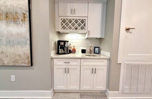 Diamondhead Condominio | Upstairs Newly Built Condo at Diamondhead Country Club - Walk to the Clubhouse