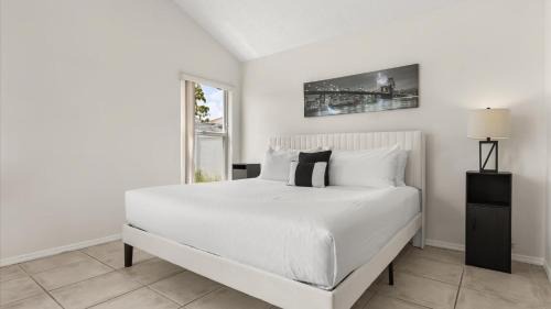 Chatham Park Casa | Upstay 3BR Family-Friendly Stylish Retreat w Patio