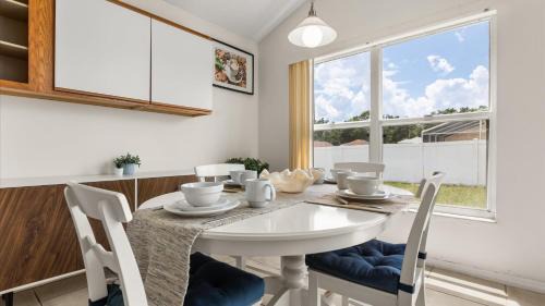 Chatham Park Casa | Upstay 3BR Family-Friendly Stylish Retreat w Patio