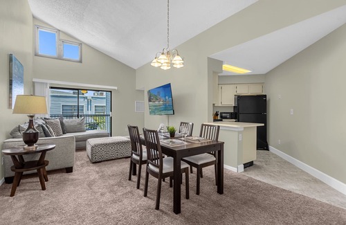 Ventura Apartamento | Upstay - Family Condo at Ventura Golf Country Club