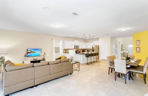 Four Corners Casa | Upstay - Theater Games Sleeps 16 Pool