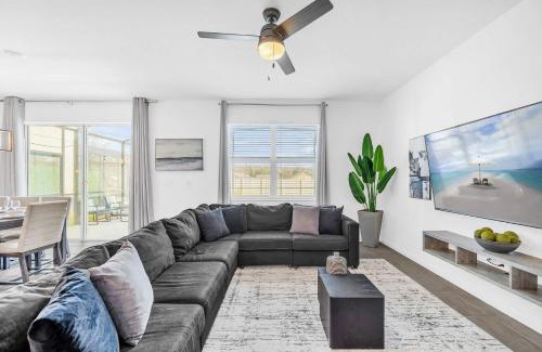 Kissimmee Casa | Upstay Vibrant Home w Themed Rooms Pool & Games